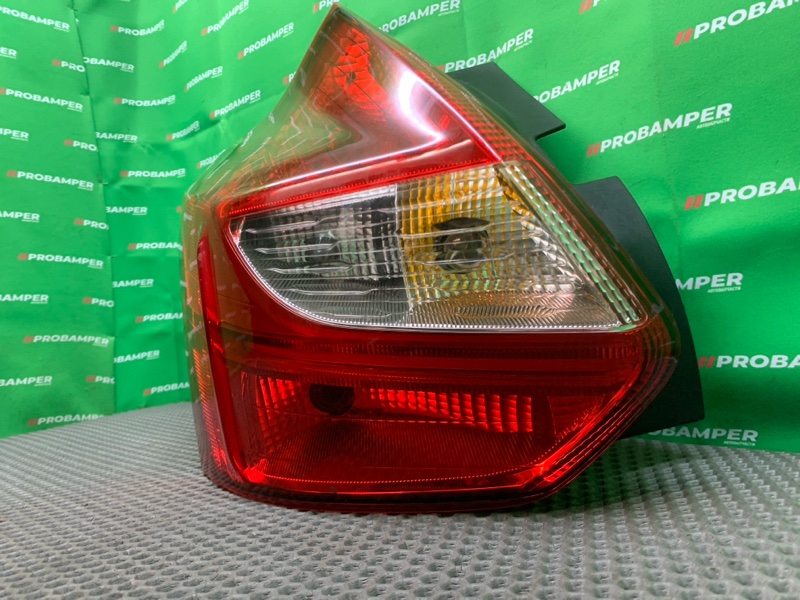 Фонарь задний левый Ford Focus 3