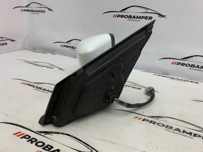 Зеркало боковое Ford Mondeo 4 рест прав. (б/у) Зеркало боковое Ford Mondeo 4 рест прав. (б/у)