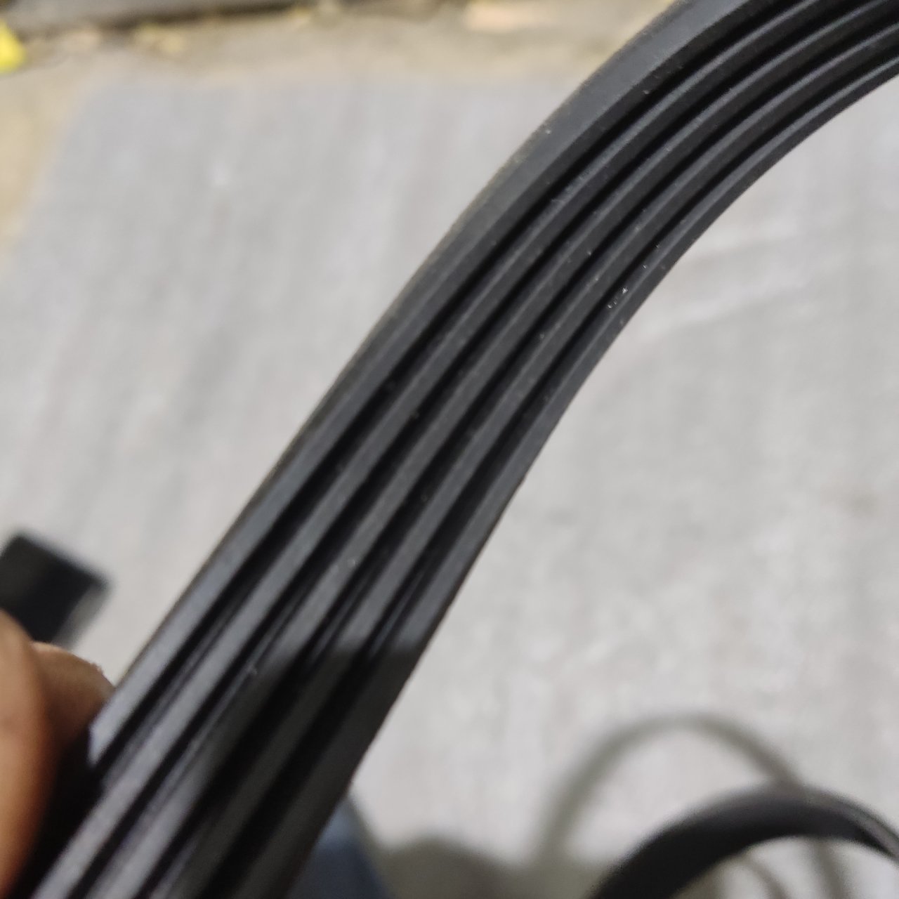 Ремень генератора Renault Scenic 2 2009