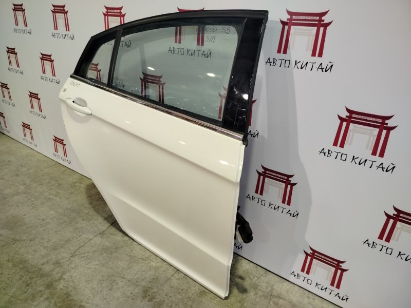 Дверь боковая задняя правая Omoda S5