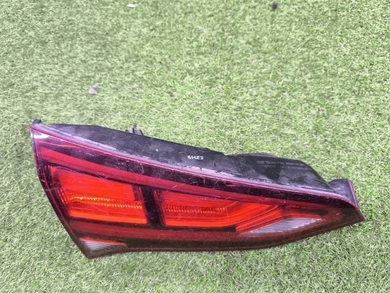 Фонарь внутренний Hyundai Aslan лев. (б/у)