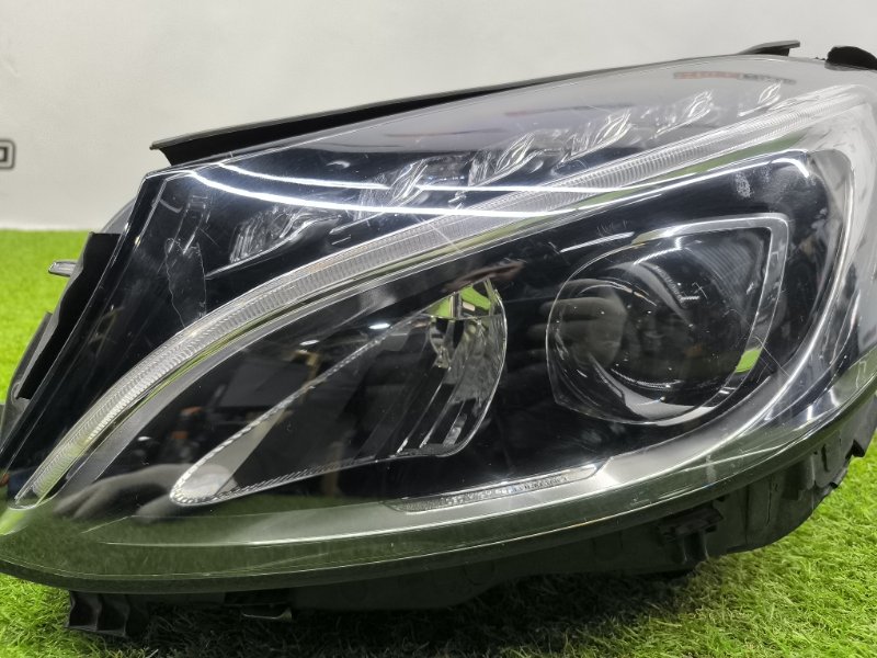 Фара LED левая Mercedes-Benz C W205