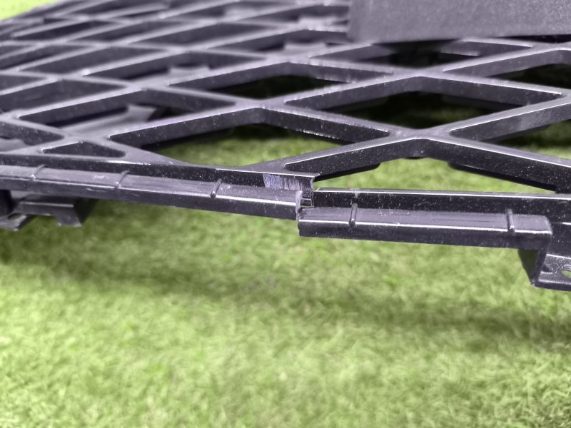 Решетка радиатора Genesis GV60 2021 перед. (б/у)