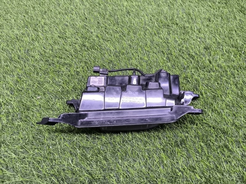 Фонарь заднего хода Genesis GV60 2023 задн. прав. (б/у) Фонарь заднего хода Genesis GV60 2023 задн. прав. (б/у)