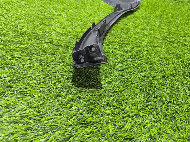 Накладка бампера Kia Sorento 4 перед. лев. (б/у) Накладка бампера Kia Sorento 4 перед. лев. (б/у)