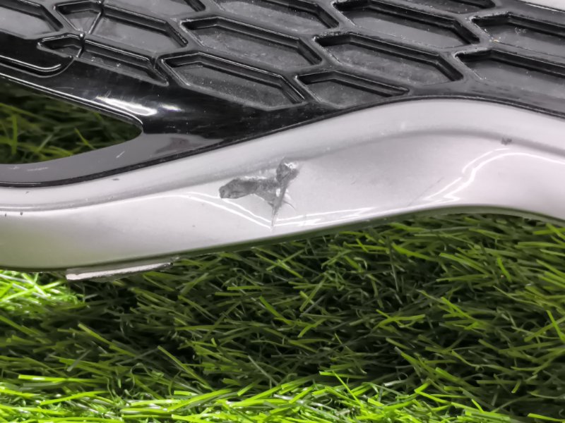 Накладка бампера Kia Sorento 4 задн. (б/у) Накладка бампера Kia Sorento 4 задн. (б/у)