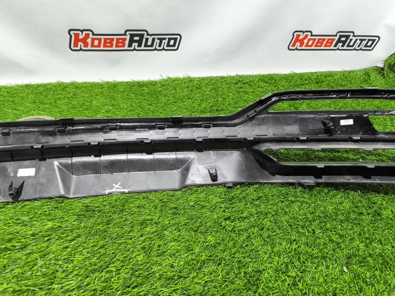 Накладка бампера Kia Sorento 4 задн. (б/у) Накладка бампера Kia Sorento 4 задн. (б/у)