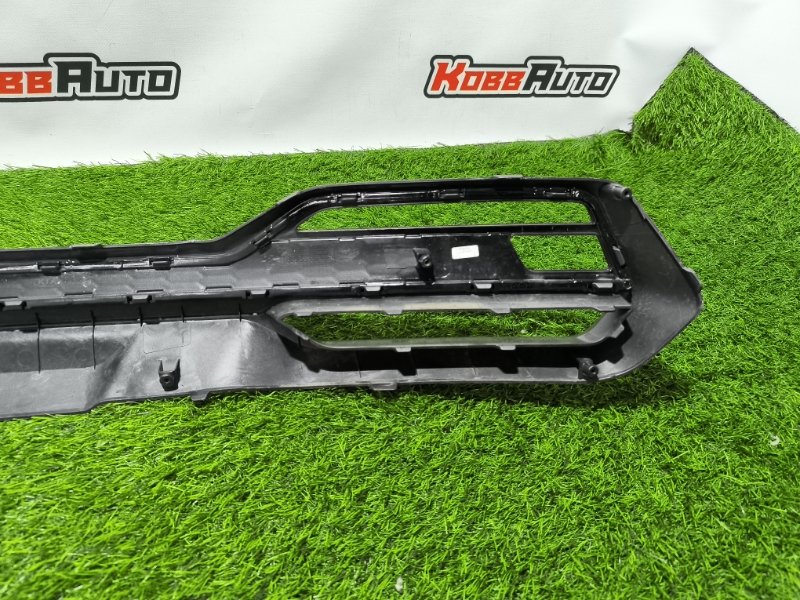 Накладка бампера Kia Sorento 4 задн. (б/у) Накладка бампера Kia Sorento 4 задн. (б/у)