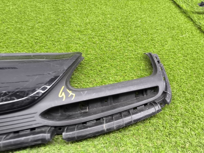 Накладка бампера Hyundai Aslan задн. (б/у) Накладка бампера Hyundai Aslan задн. (б/у)