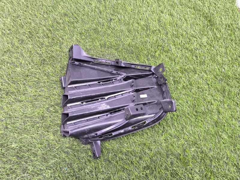 Заглушка бампера передняя левая K5 DL3