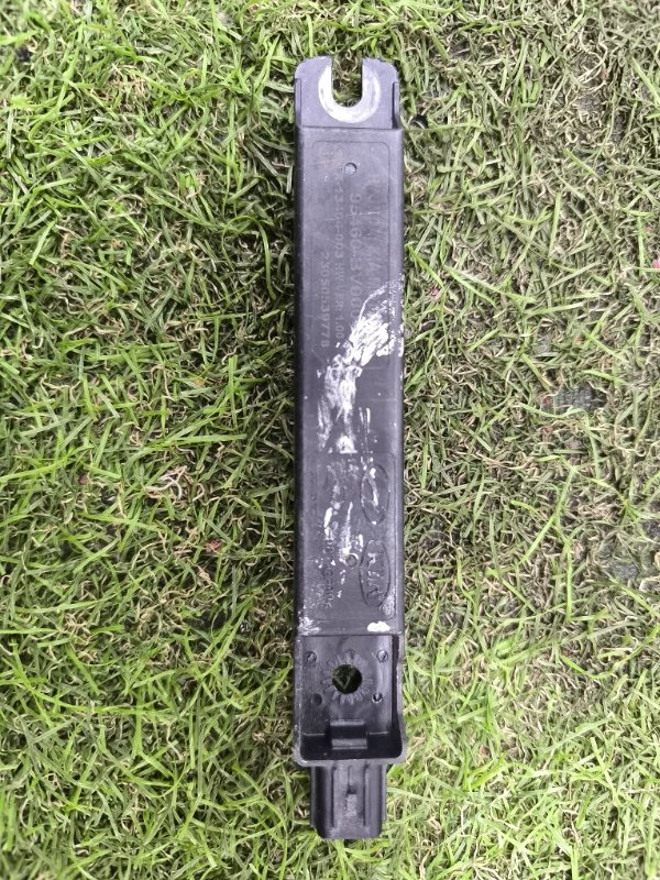 Антенна Hyundai Staria (б/у) Антенна Hyundai Staria (б/у)