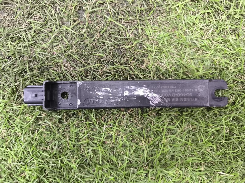 Антенна Hyundai Staria (б/у) Антенна Hyundai Staria (б/у)