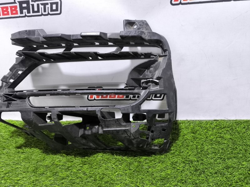 Кронштейн бампера передний правый Boxster 982