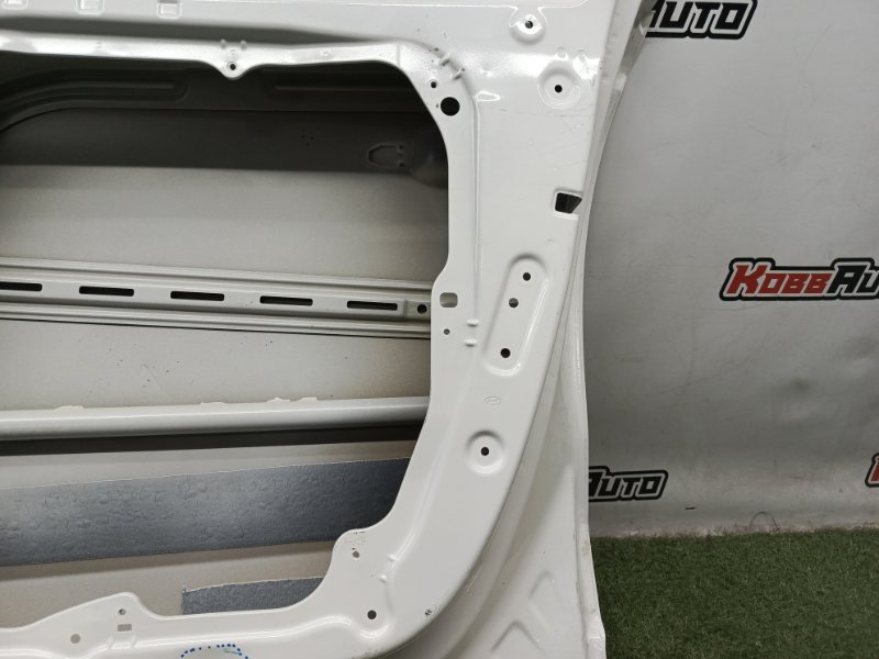 Дверь боковая передняя правая GV70 JK1