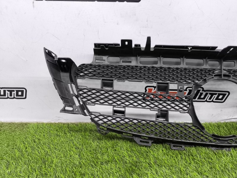 Решетка радиатора E-Class W213