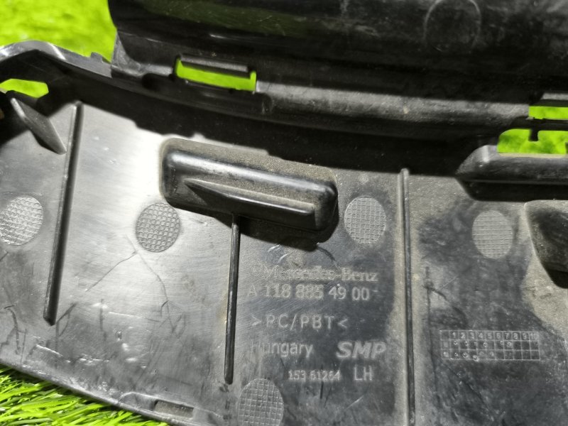 Кронштейн бампера передний левый CLA-Class W118