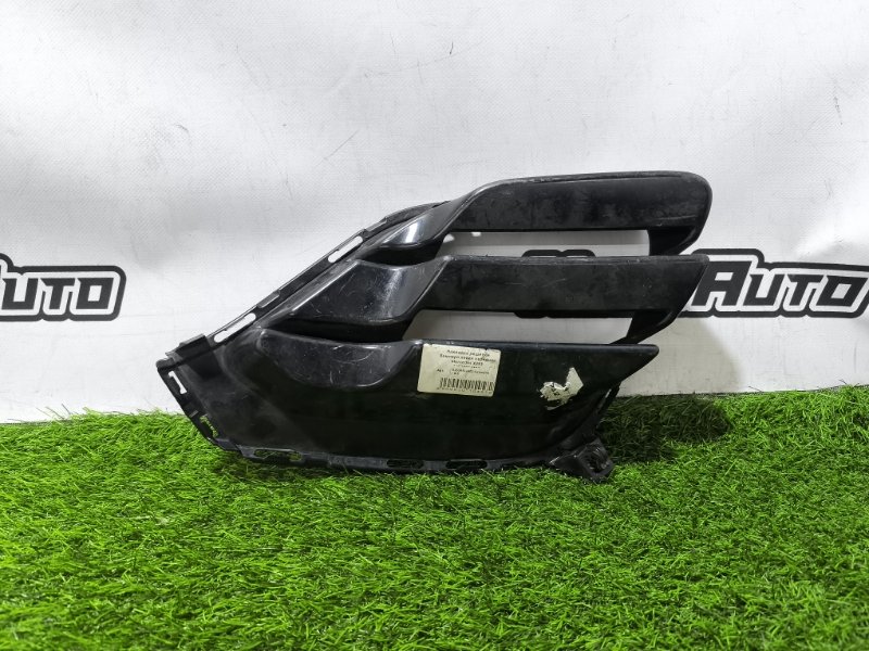 Накладка решетки бампера передняя левая GLC-Class X253