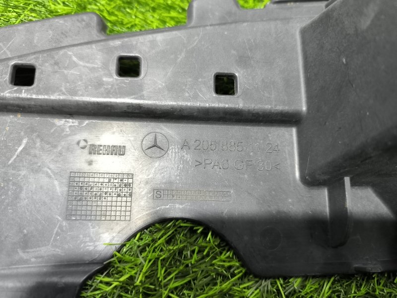 Кронштейн бампера задний C-Class W205