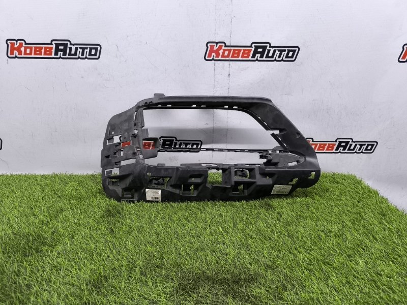 Кронштейн бампера передний правый Porsche 911 контрактная
