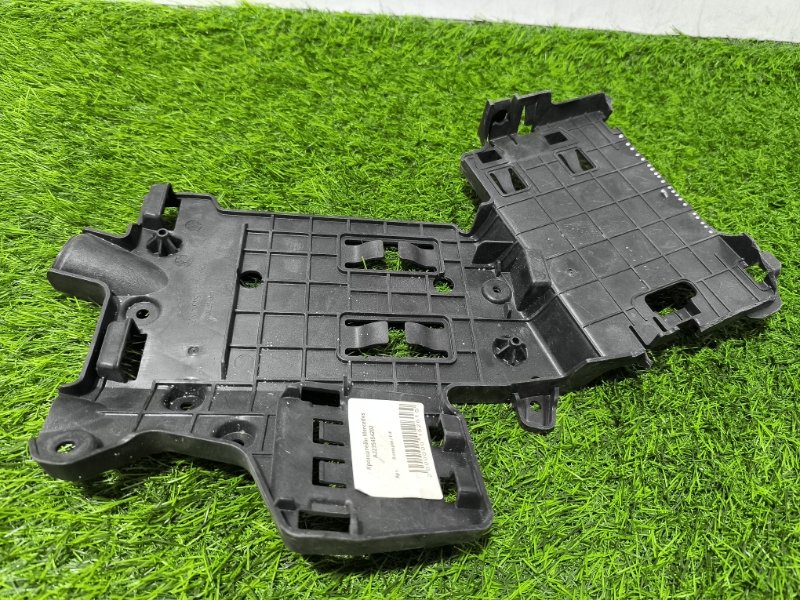 Кронштейн бампера задний правый S-Class W223
