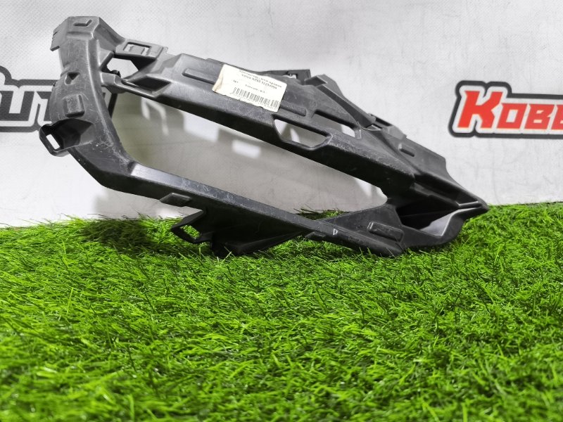 Рамка противотуманной фары передняя правая Volvo XC60 контрактная