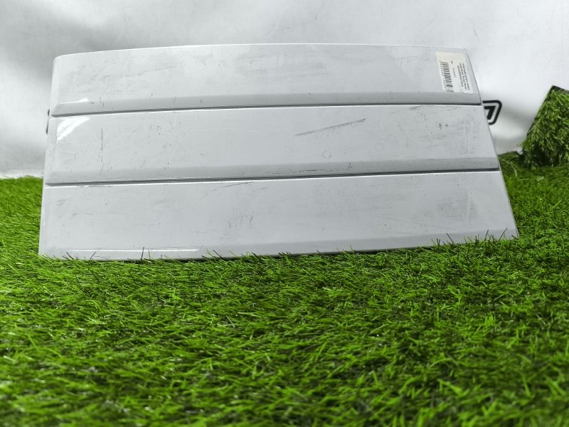 Накладка двери левая Range Rover 2015-