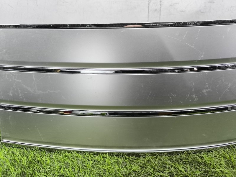 Накладка двери передняя правая Land Rover Range Rover L405