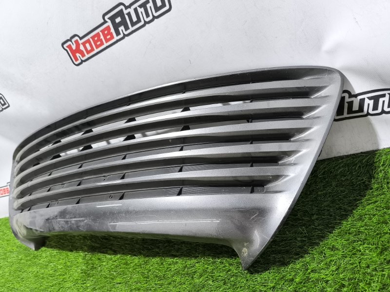Решетка радиатора Camry 2015-