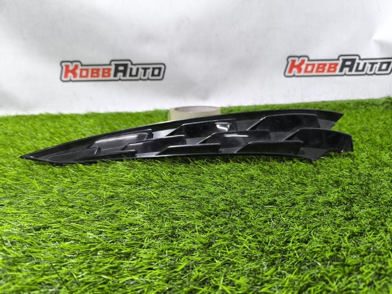 Решетка радиатора левая Kia K5 контрактная