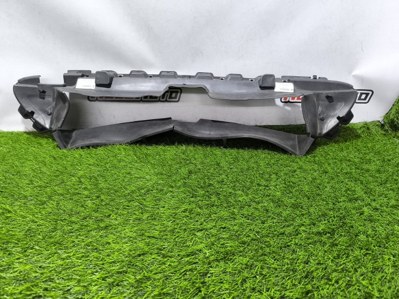Воздуховод радиатора C-Class W206