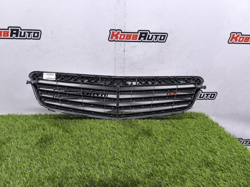Решетка радиатора C-Class W204