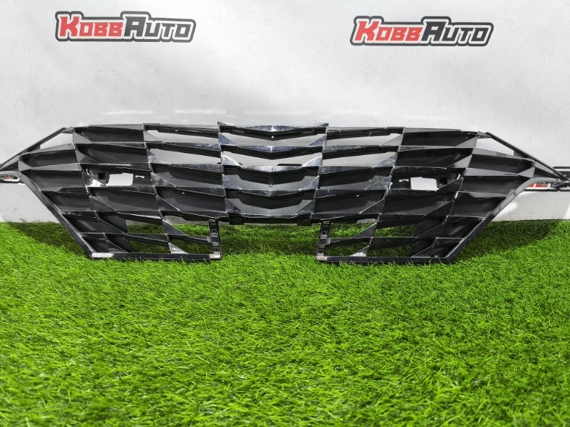 Решетка радиатора Elantra 2020-