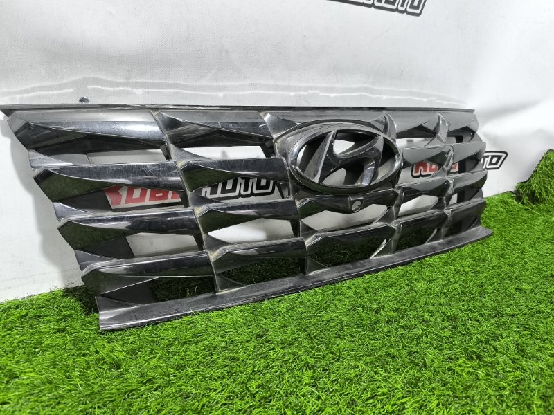 Решетка радиатора Tucson NX4
