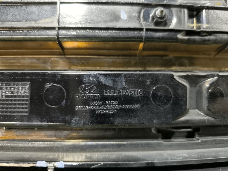 Решетка радиатора G80