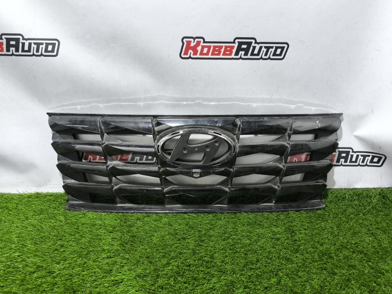 Решетка радиатора Hyundai Tucson NX4 контрактная