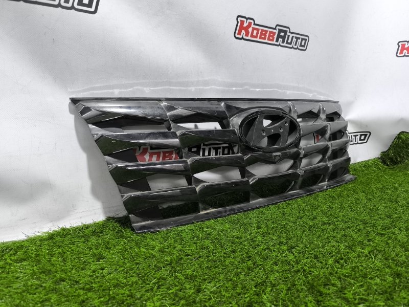 Решетка радиатора Tucson NX4