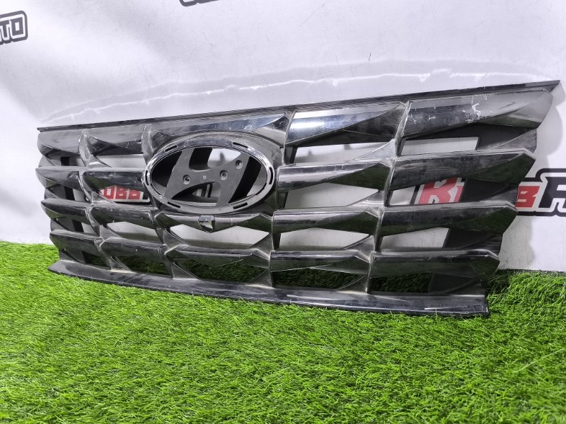 Решетка радиатора Tucson NX4
