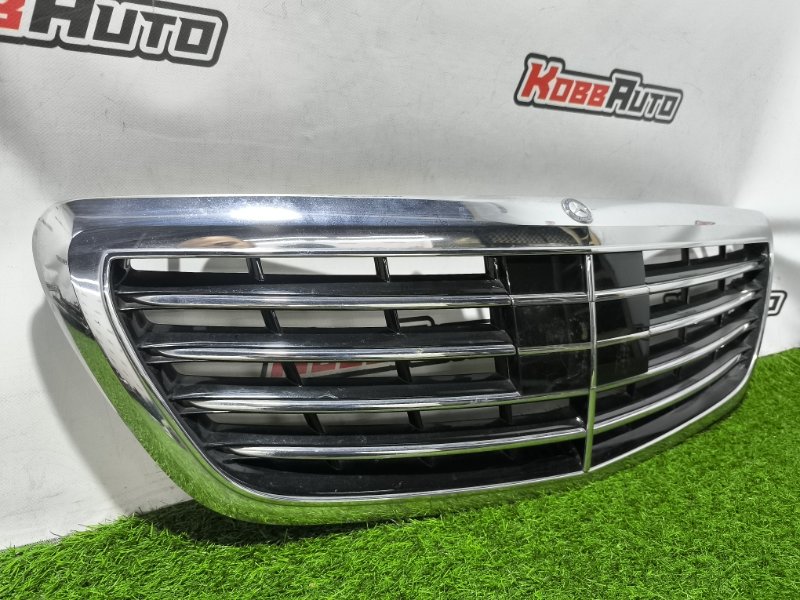 Решетка радиатора S-Class W222