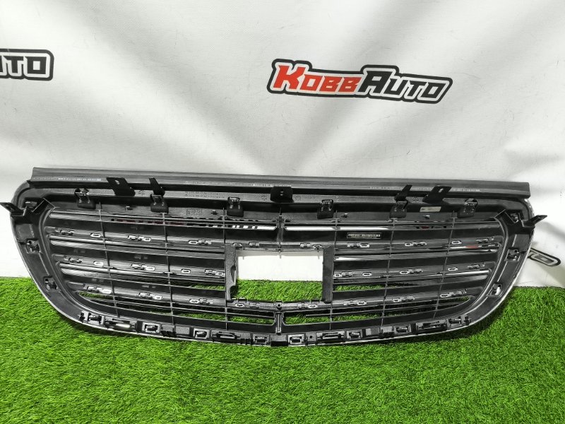 Решетка радиатора E-Class W213