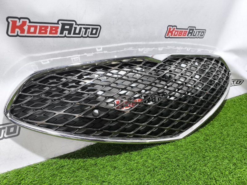 Решетка радиатора G90 RS4