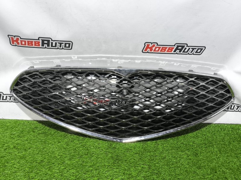 Решетка радиатора G90 RS4