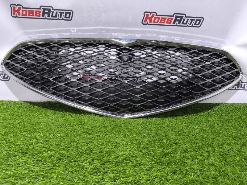 Решетка радиатора G90 RS4