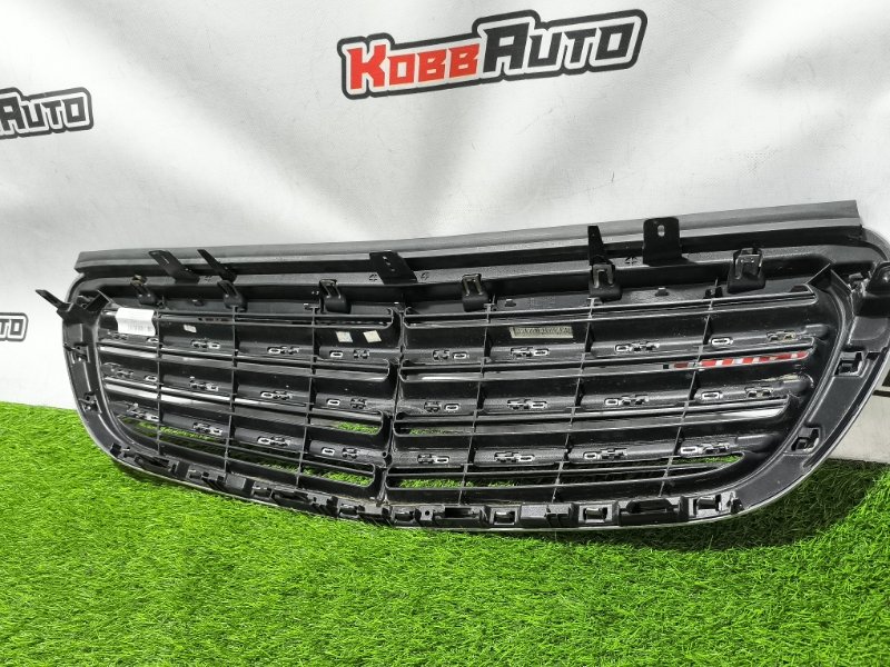 Решетка радиатора E-Class W213