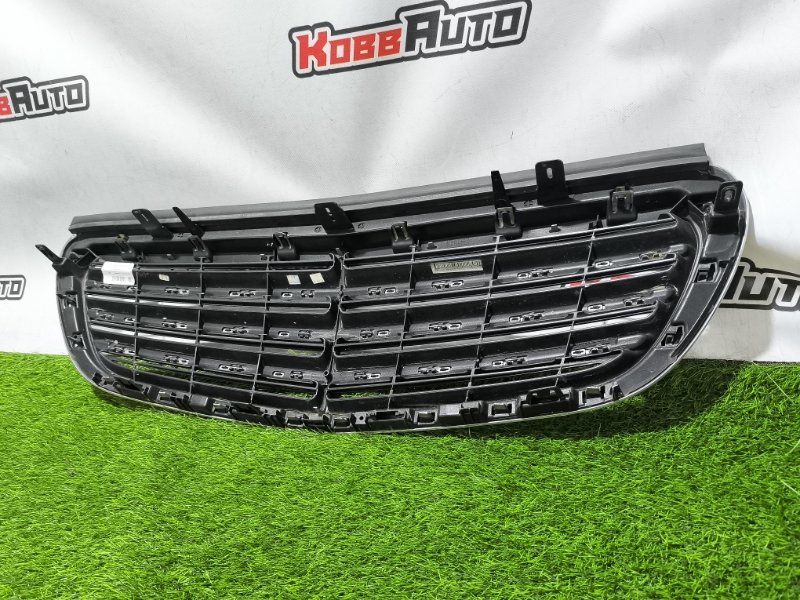Решетка радиатора E-Class W213