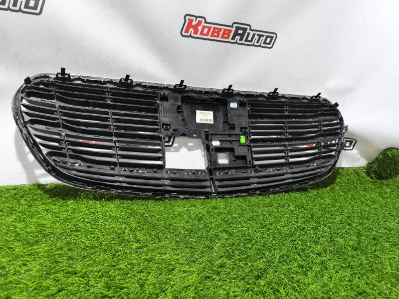 Решетка радиатора S-Class W223