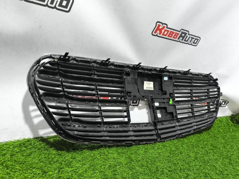 Решетка радиатора S-Class W223