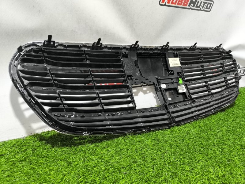 Решетка радиатора S-Class W223