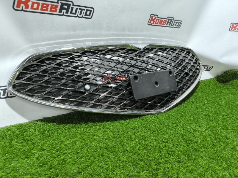 Решетка радиатора G90 2021-