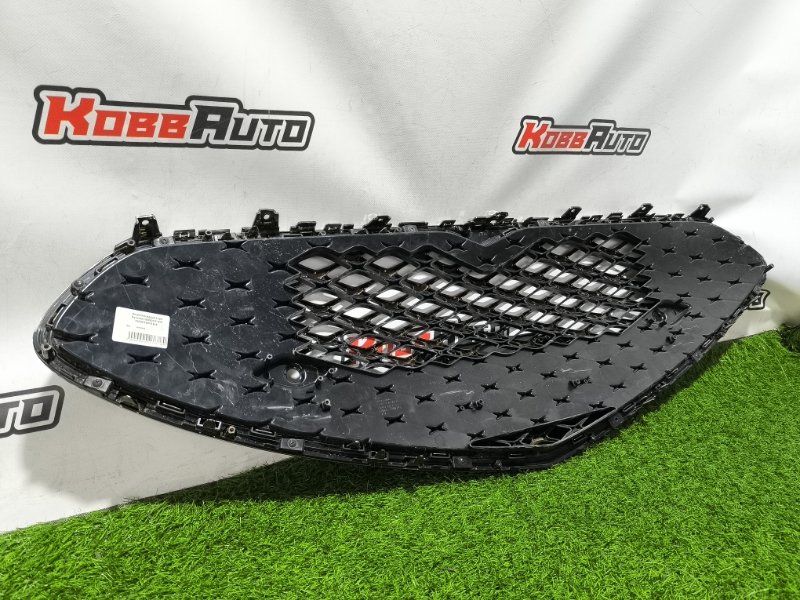Решетка радиатора G90 2021-