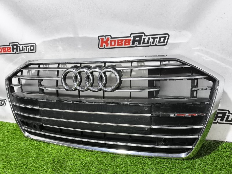 Решетка радиатора AUDI A6 C8